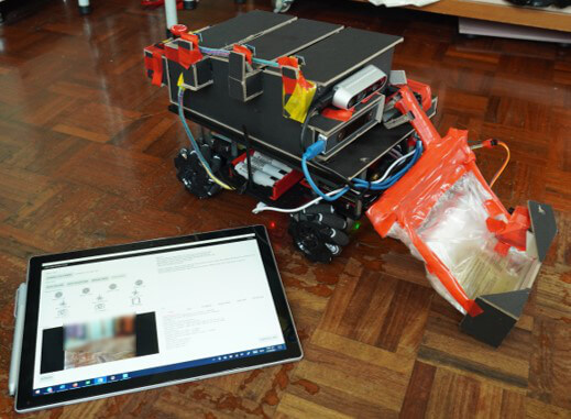 The image LGDXRobot and remote-control interface